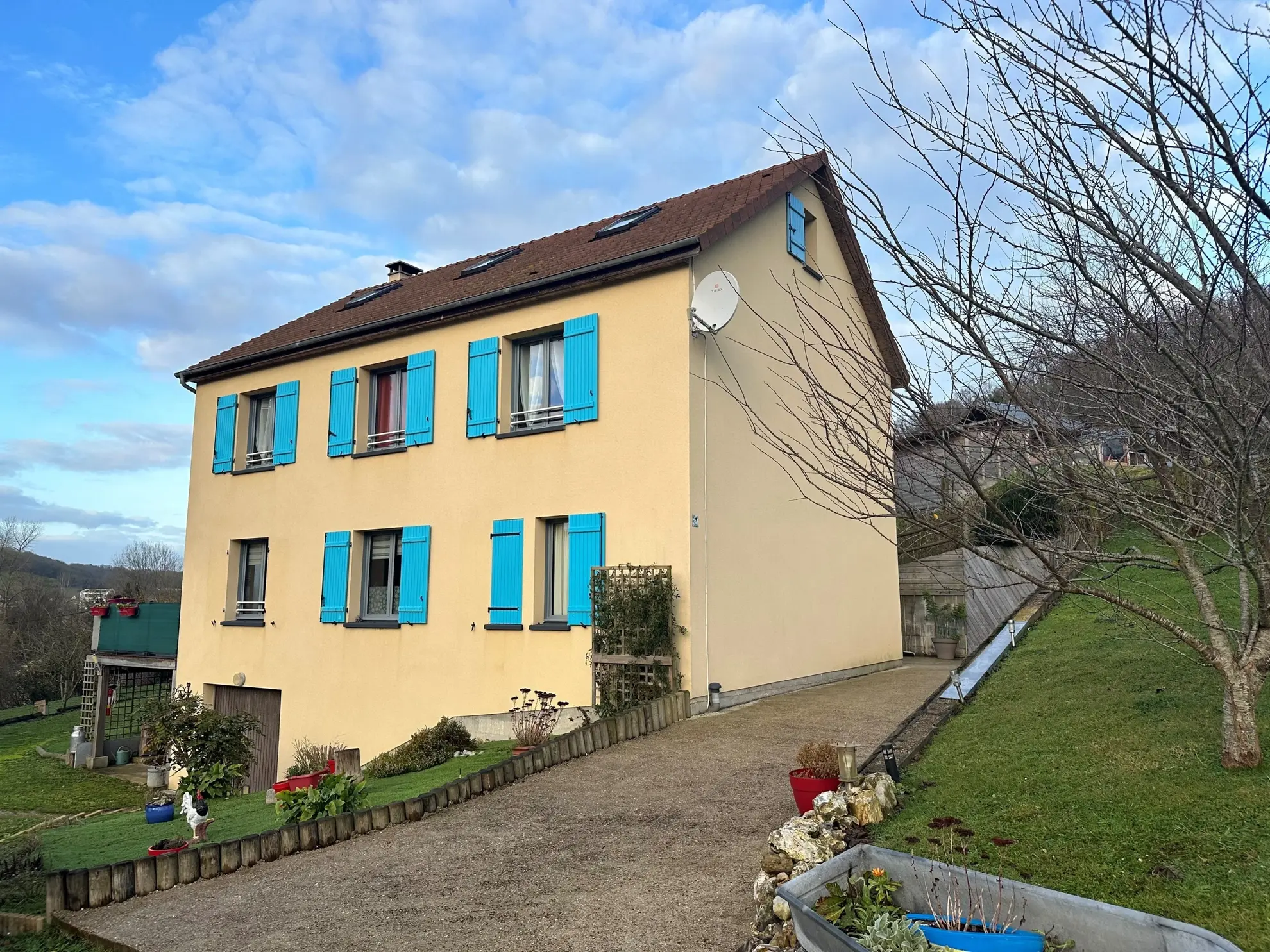 Grande maison familiale à vendre à Fécamp – 170 m² sur terrain de 1347 m² 
