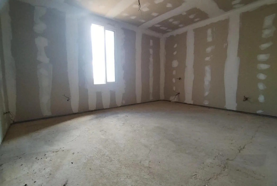 Maison à rénover à Langoiran avec jardin et garage - 2 chambres 