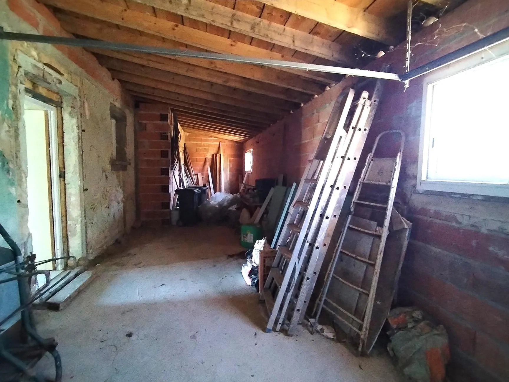 Maison à rénover à Langoiran avec jardin et garage - 2 chambres 