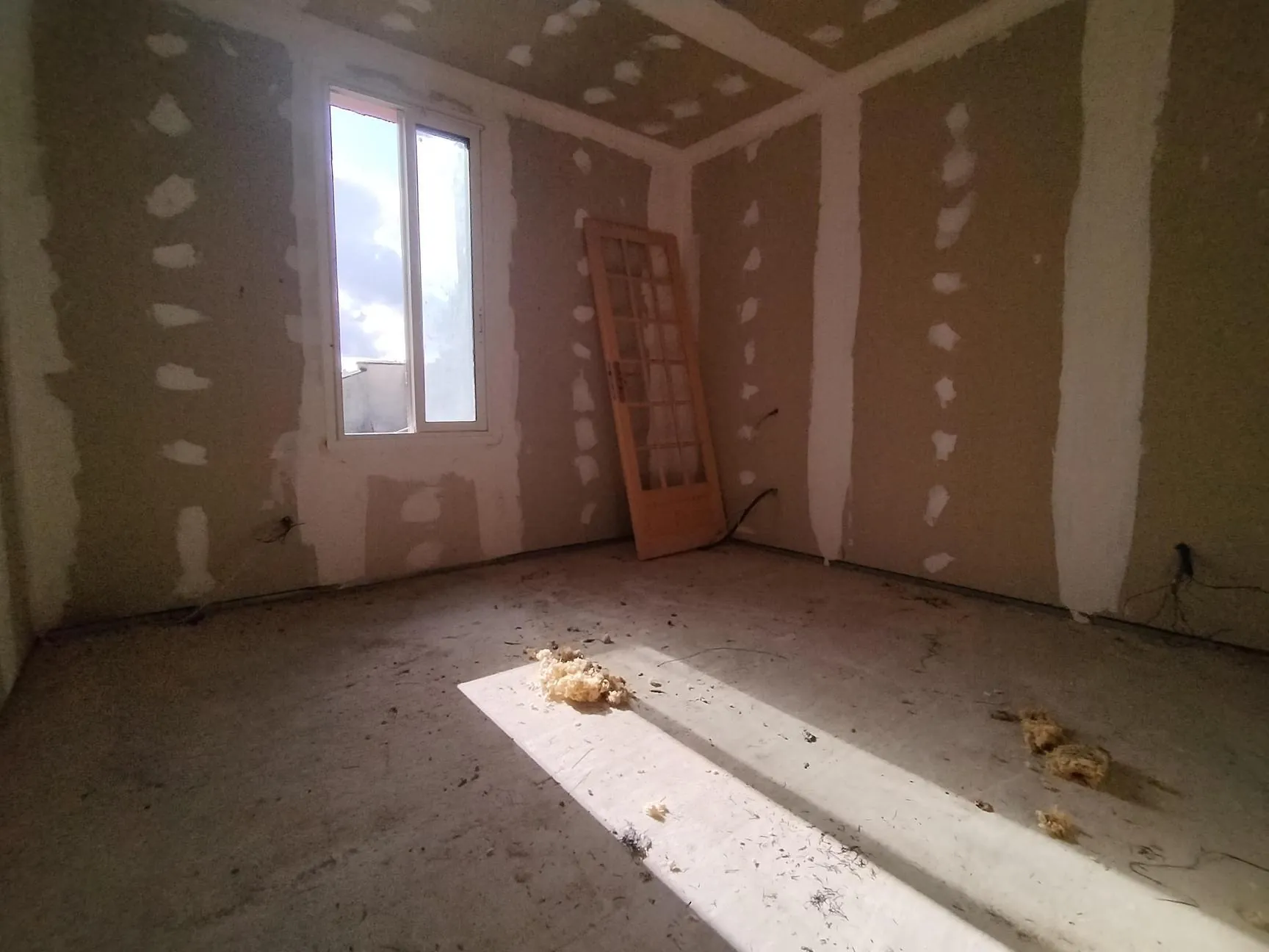 Maison à rénover à Langoiran avec jardin et garage - 2 chambres 