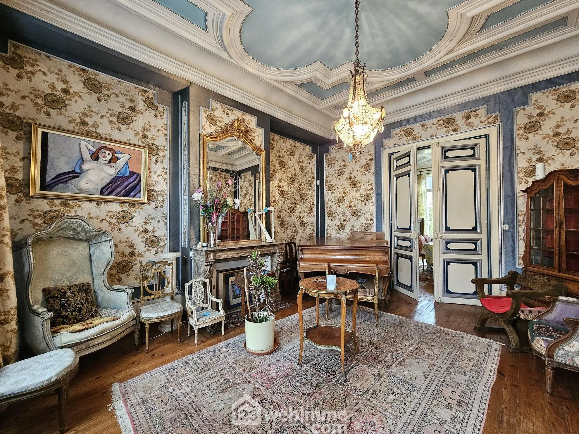 Maison bourgeoise de 353 m² à Crépuy avec jardin et dépendances 