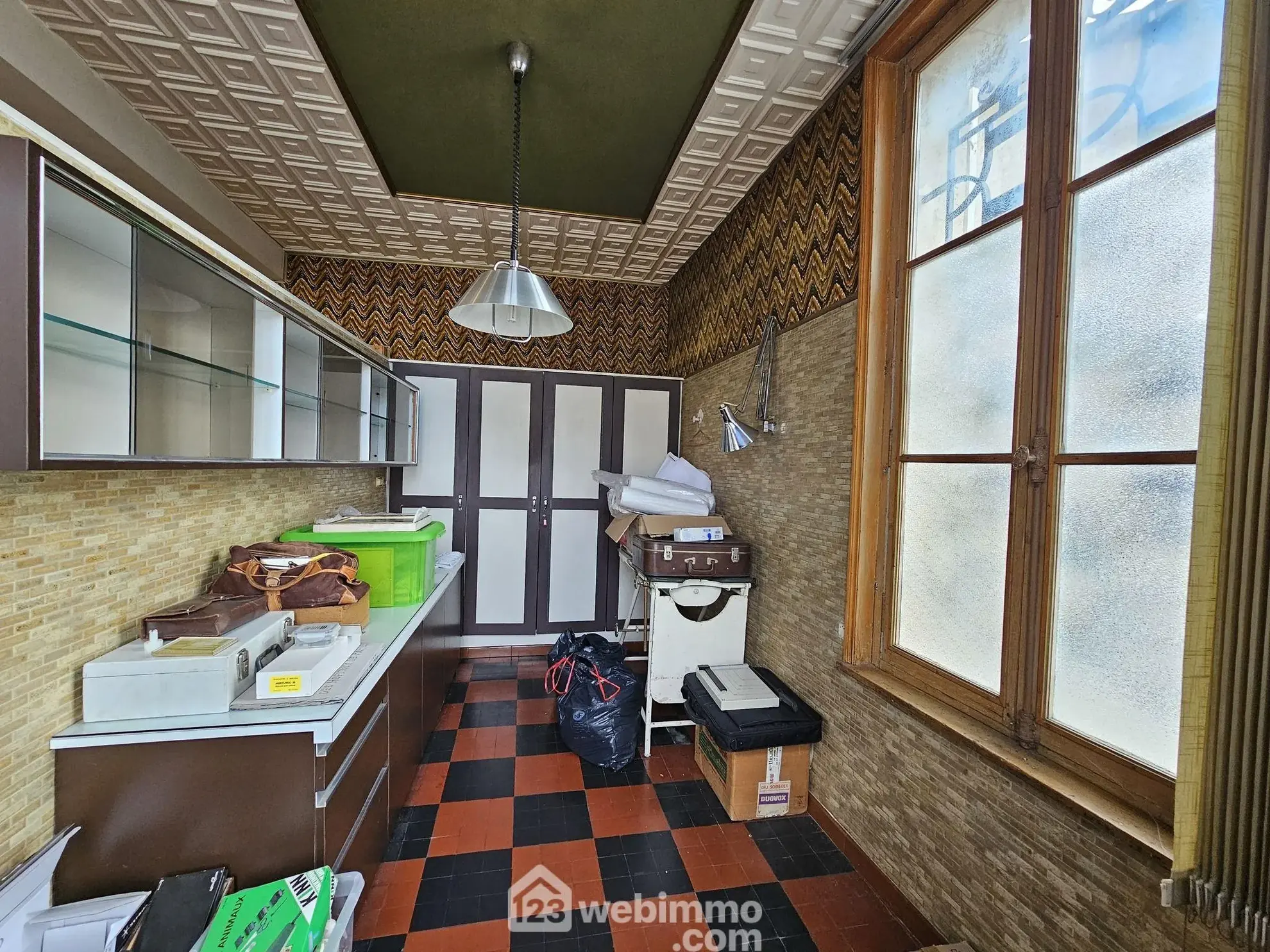 Maison bourgeoise de 353 m² à Crépuy avec jardin et dépendances 