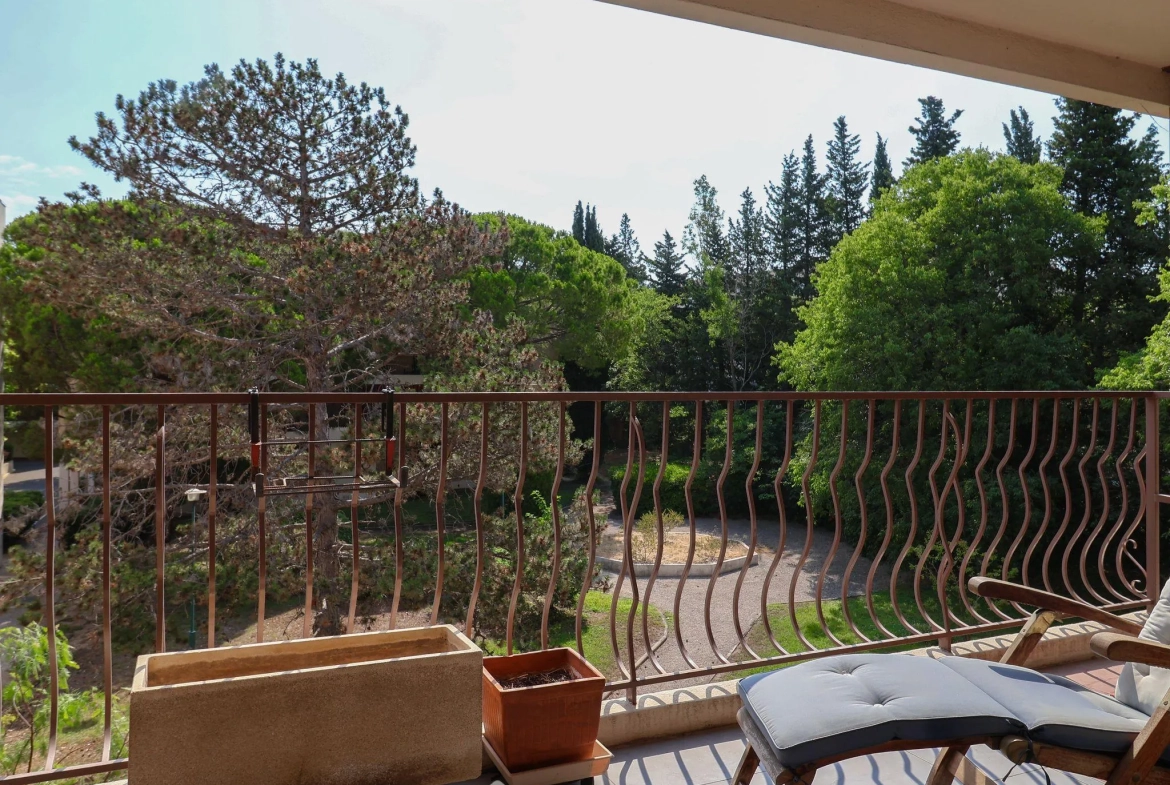 Bel appartement de 69m² avec terrasse à Marseille dans résidence calme 