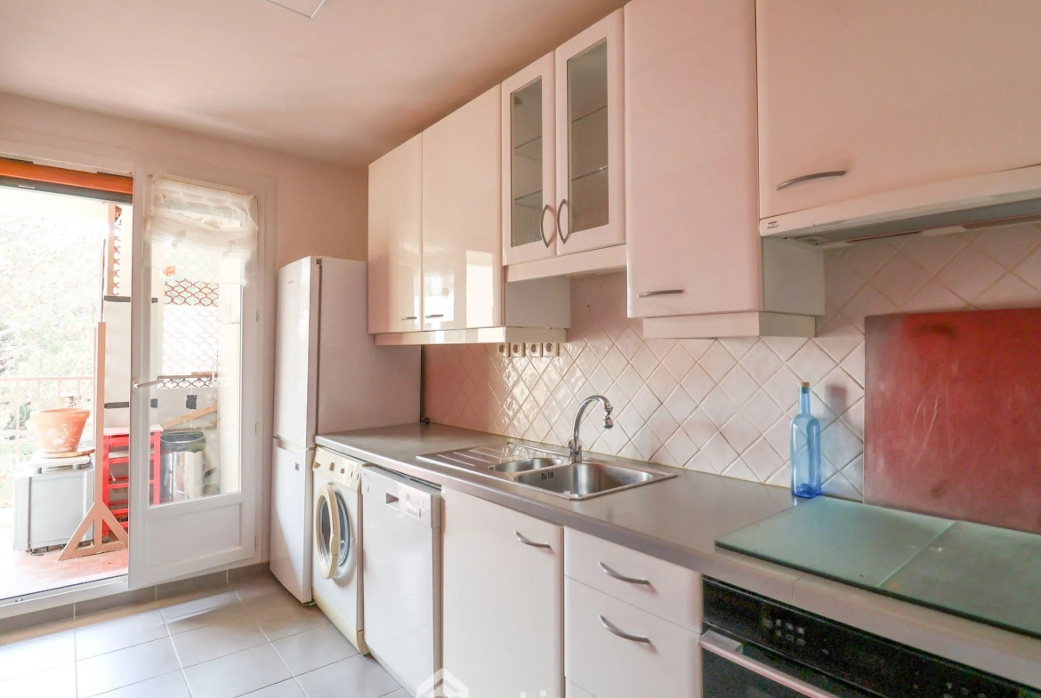 Bel appartement de 69m² avec terrasse à Marseille dans résidence calme 