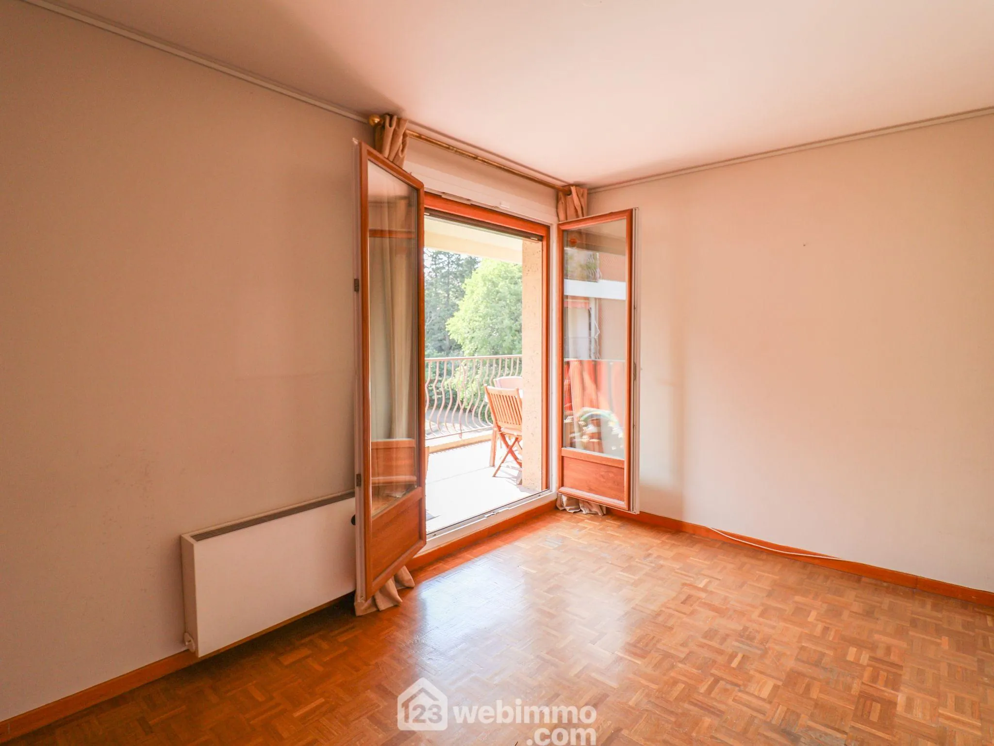 Bel appartement de 69m² avec terrasse à Marseille dans résidence calme 