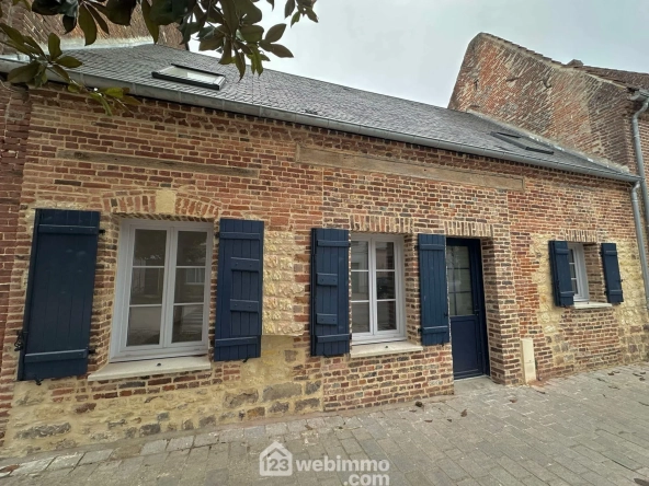 Maison rénovée de 97m² à Crécy-sur-Serre avec cour et grande pièce de vie