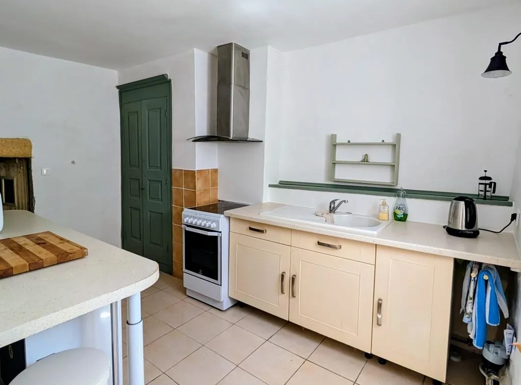 Maison de village avec terrasse et cave à Saint Bonnet du Gard 