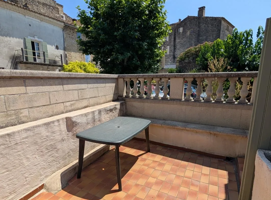 Maison de village avec terrasse et cave à Saint Bonnet du Gard 