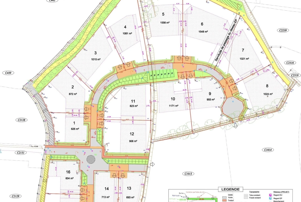 Terrain à bâtir de 823m² avec vue mer à Louannec 