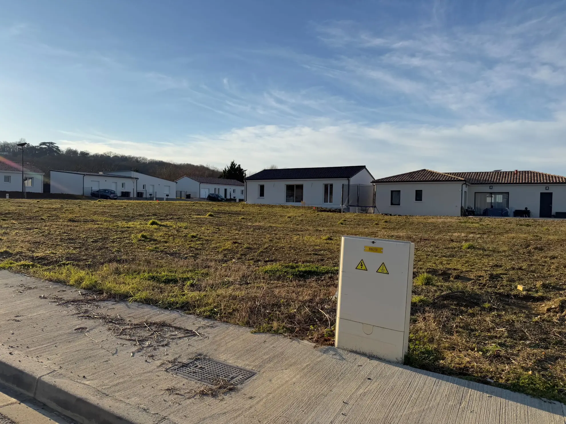 Terrain constructible à Estillac de 727 m² à vendre avec viabilisation complète 