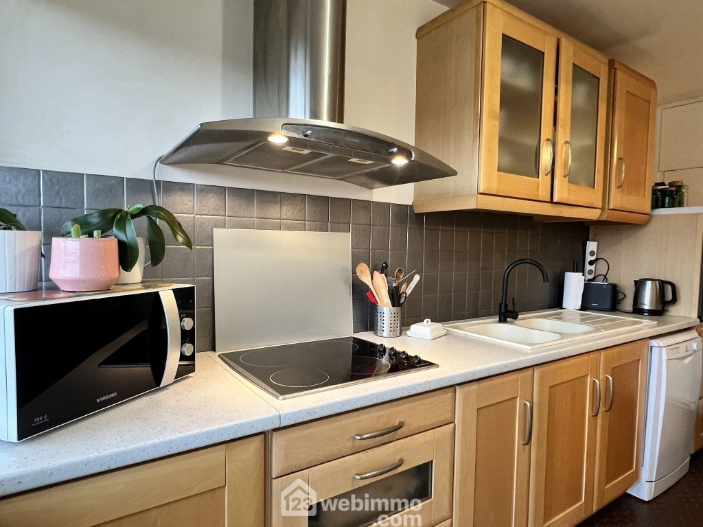 Très bel appartement 4 pièces de 92 m² à Thiais avec loggia et parking