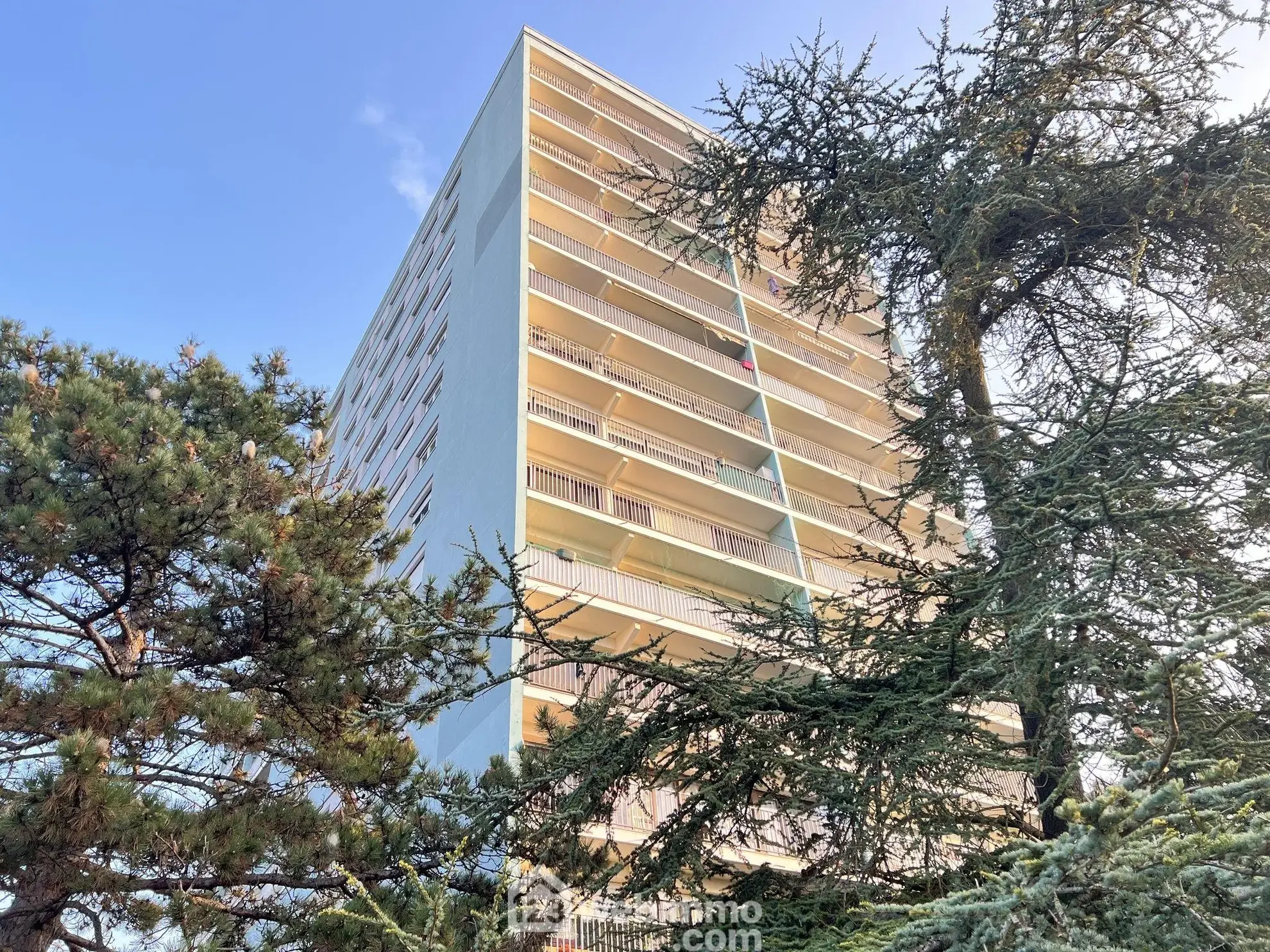 Très bel appartement 4 pièces de 92 m² à Thiais avec loggia et parking 