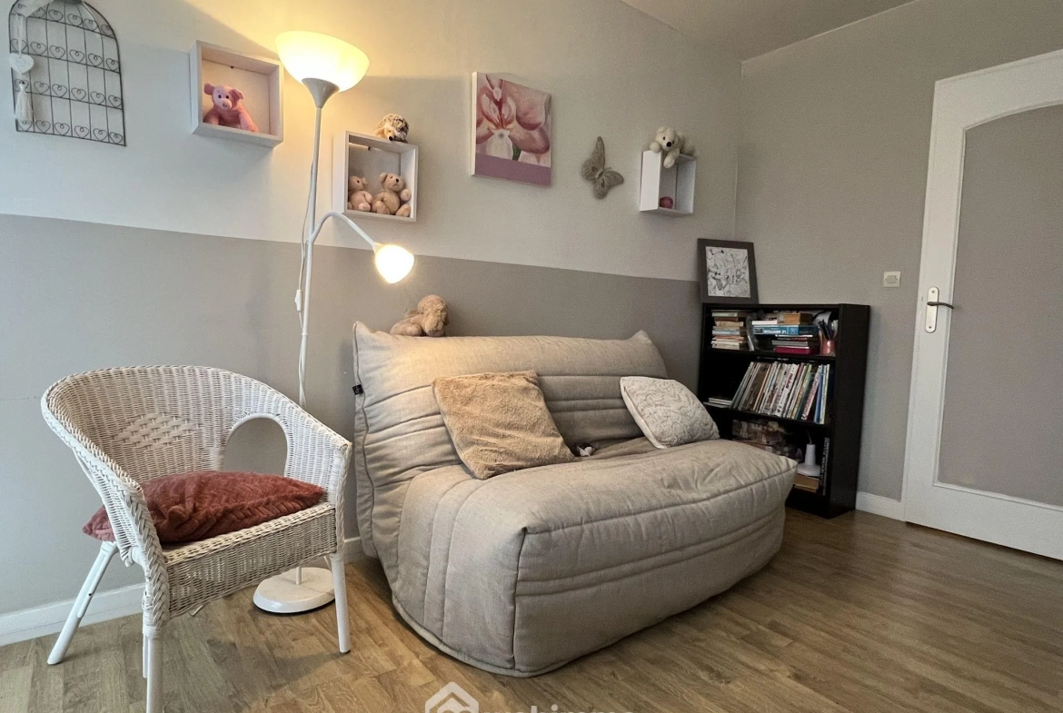 Très bel appartement 4 pièces de 92 m² à Thiais avec loggia et parking 