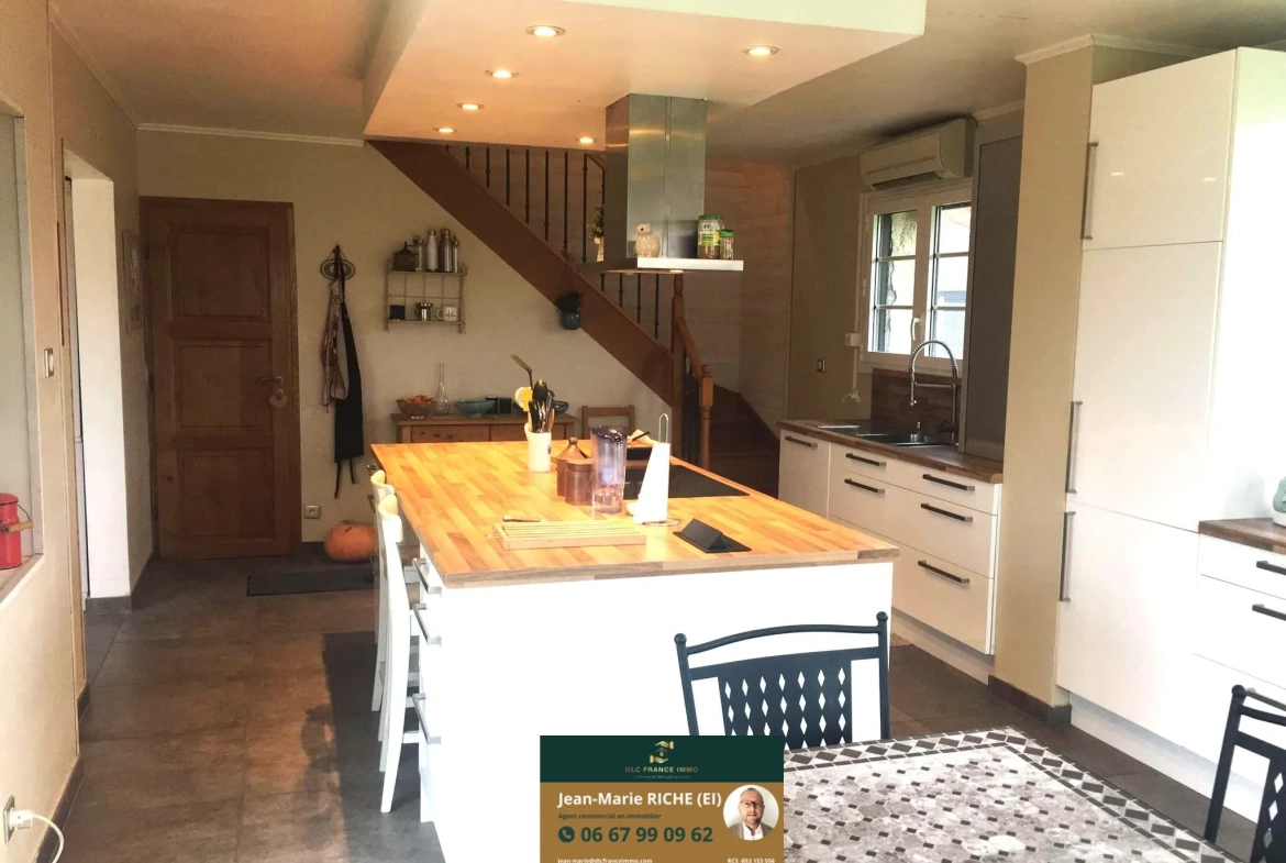 Belle maison de 145 m² à Le Quesnoy avec terrain de 900 m² et garage 