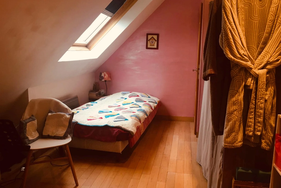 Belle maison de 145 m² à Le Quesnoy avec terrain de 900 m² et garage 