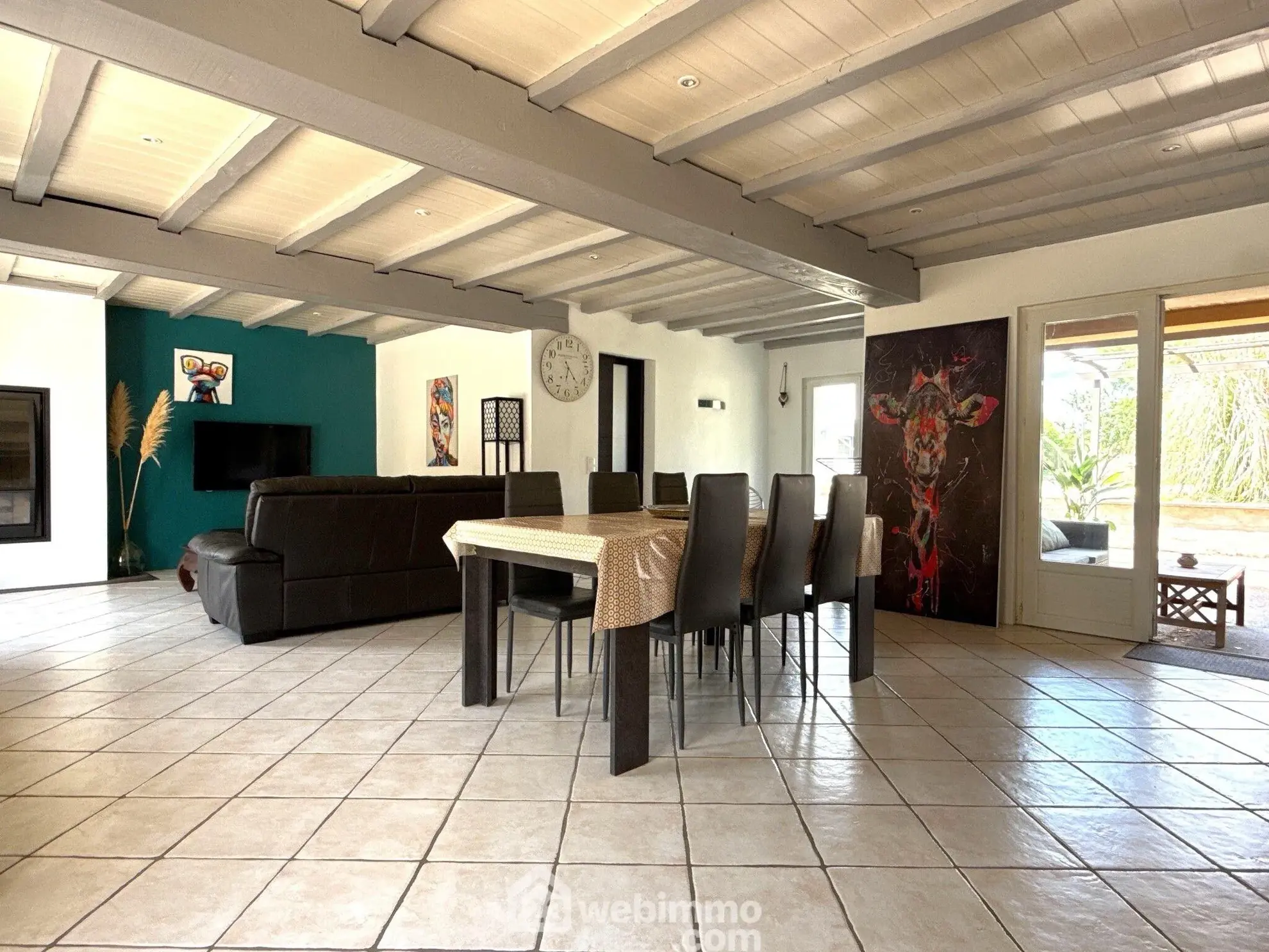 Maison de 160 m² avec piscine et grange à Saint-Martin-la-Pallu 