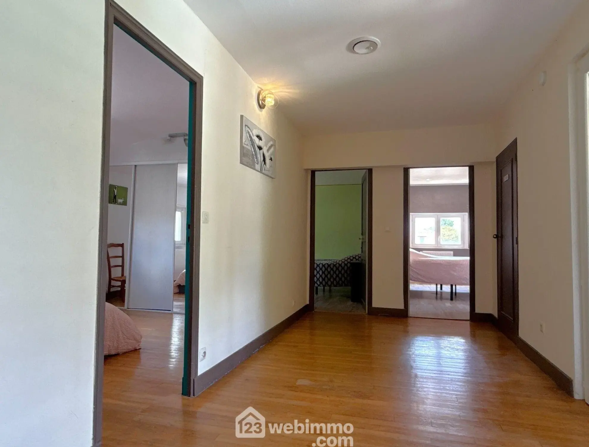 Maison de 160 m² avec piscine et grange à Saint-Martin-la-Pallu 