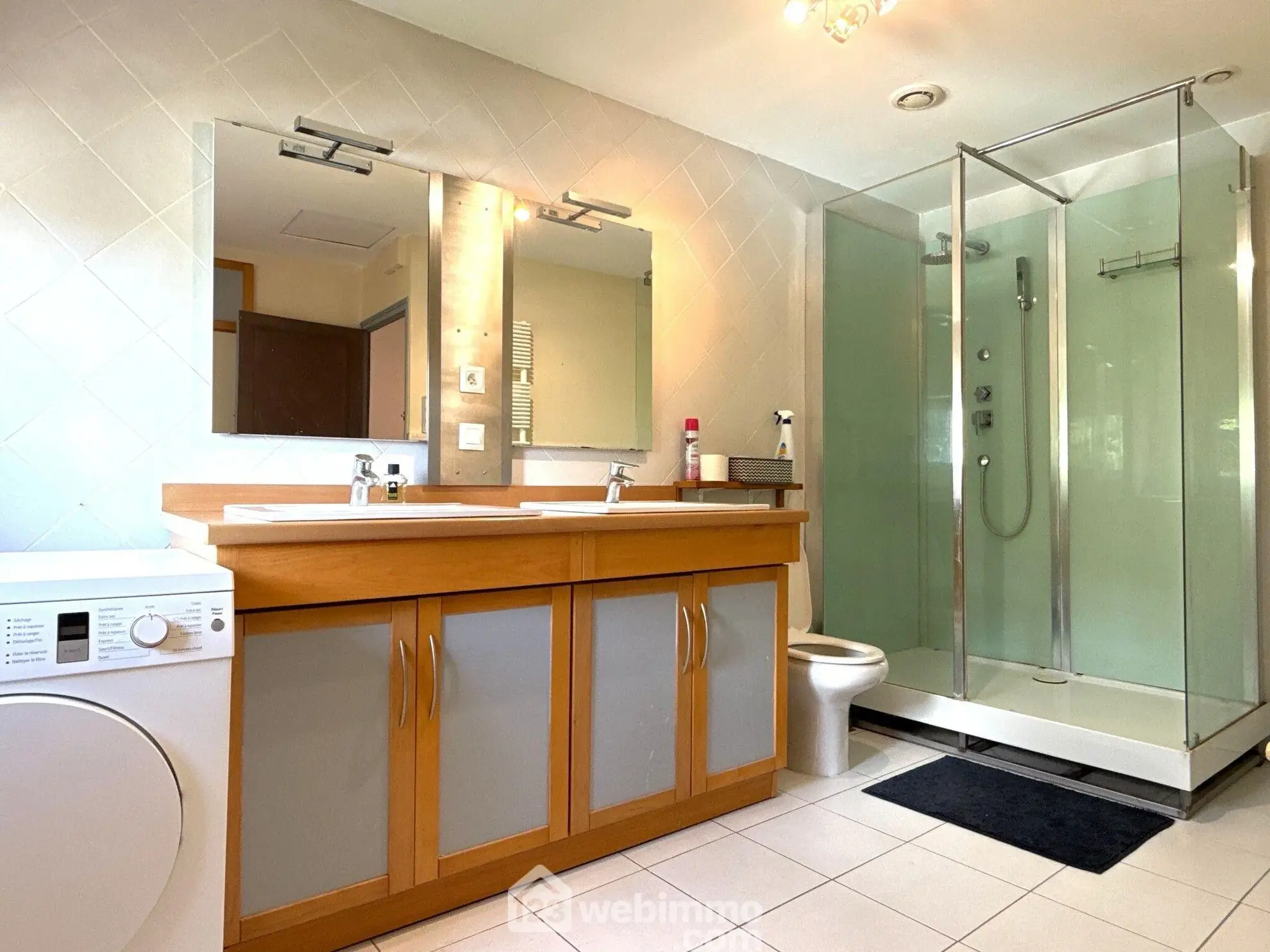 Maison de 160 m² avec piscine et grange à Saint-Martin-la-Pallu 