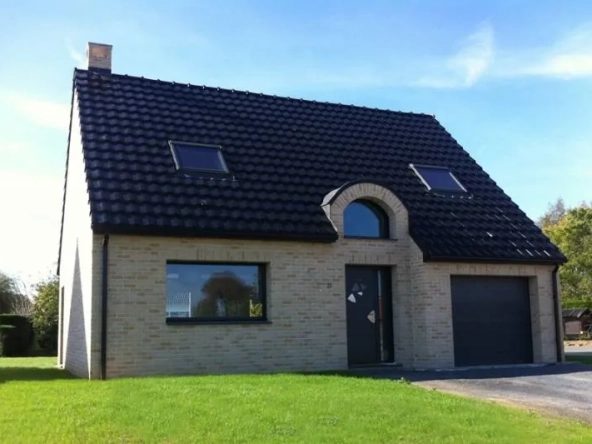Maison sur-mesure à Tillé près de Beauvais avec 3 chambres et grande pièce lumineuse