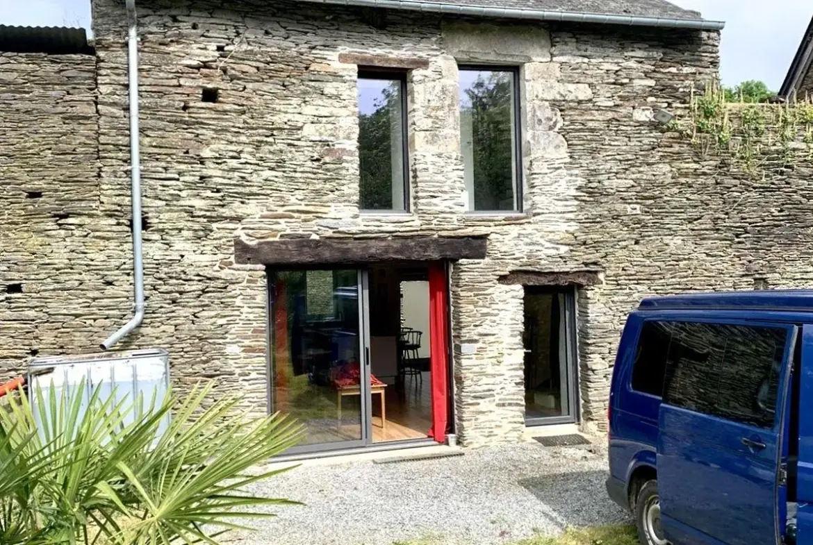 Maison provençale rénovée à Ploërmel avec jardin et potentiel d'extension 