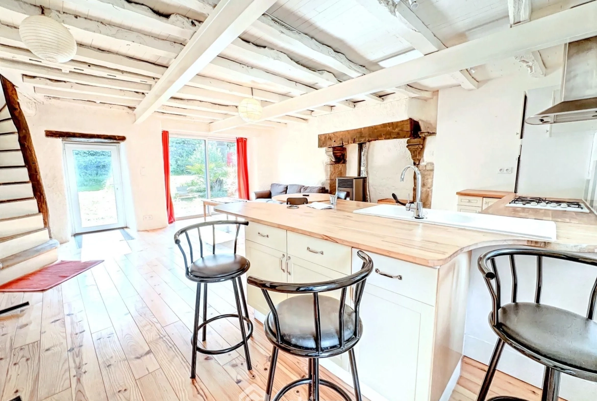 Maison provençale rénovée à Ploërmel avec jardin et potentiel d'extension 