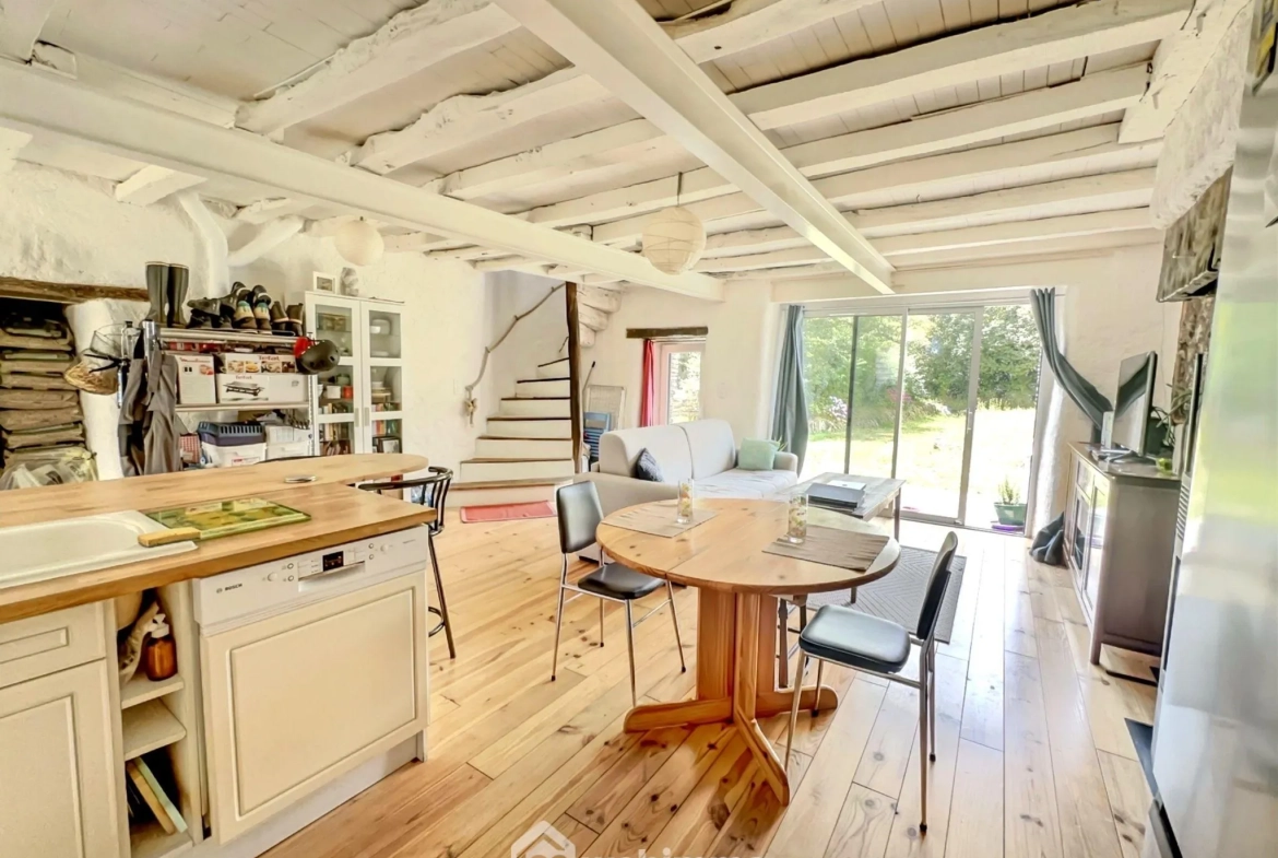 Maison provençale rénovée à Ploërmel avec jardin et potentiel d'extension 