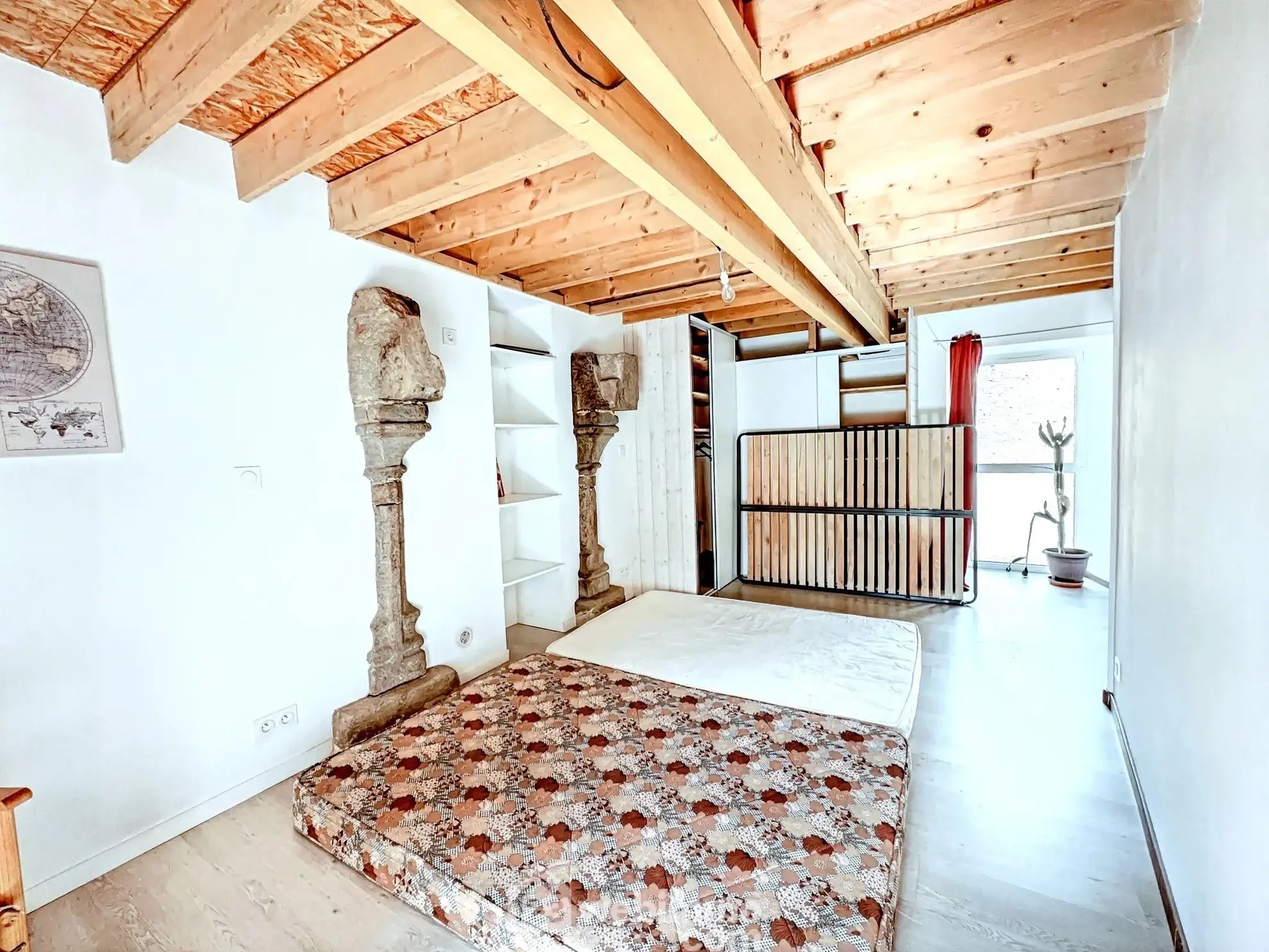 Maison provençale rénovée à Ploërmel avec jardin et potentiel d'extension 