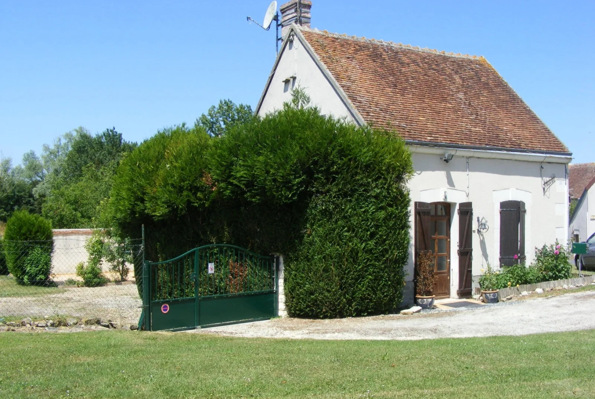 Maison à Chabris avec jardin clos, dépendances et confort 