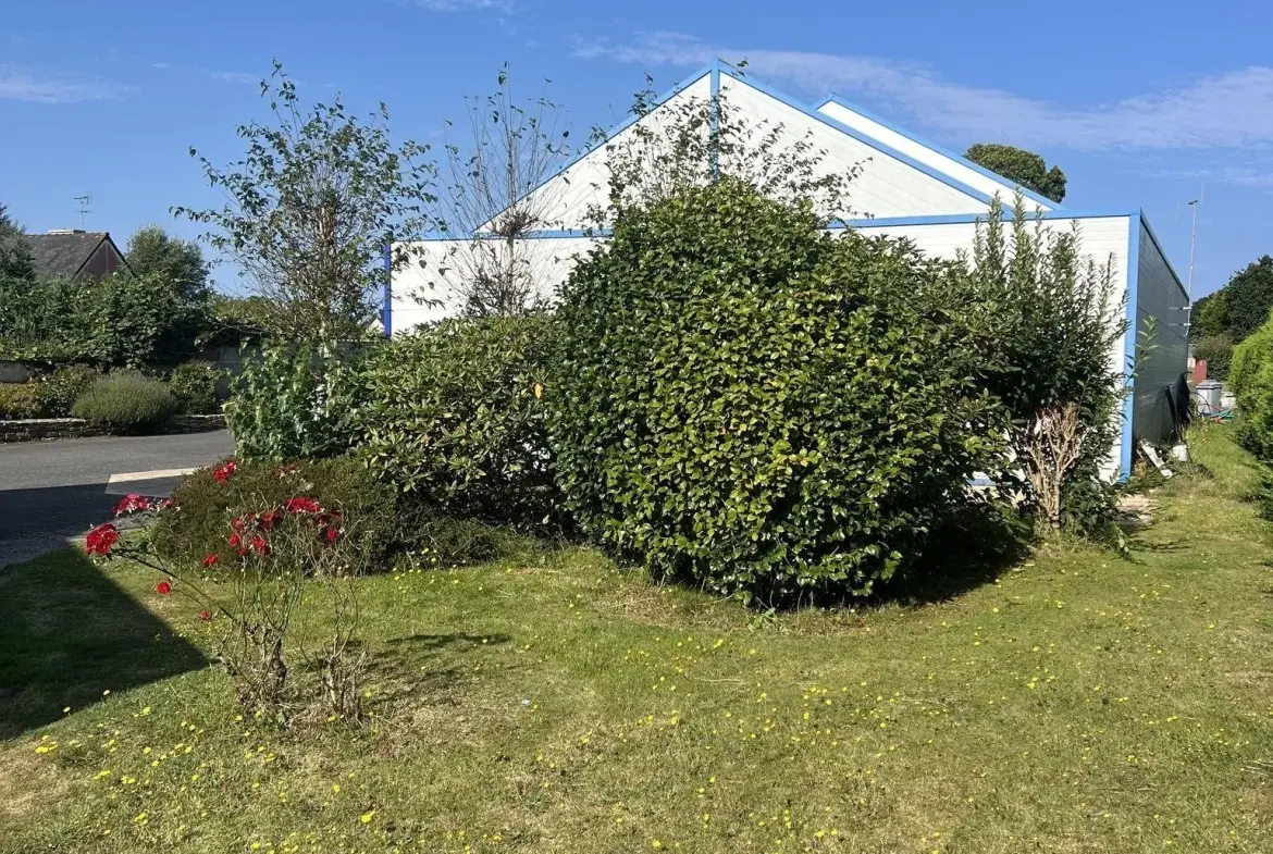 Bâtiment modulable de 255 m² à Ploumilliau pour activité de stockage ou location 