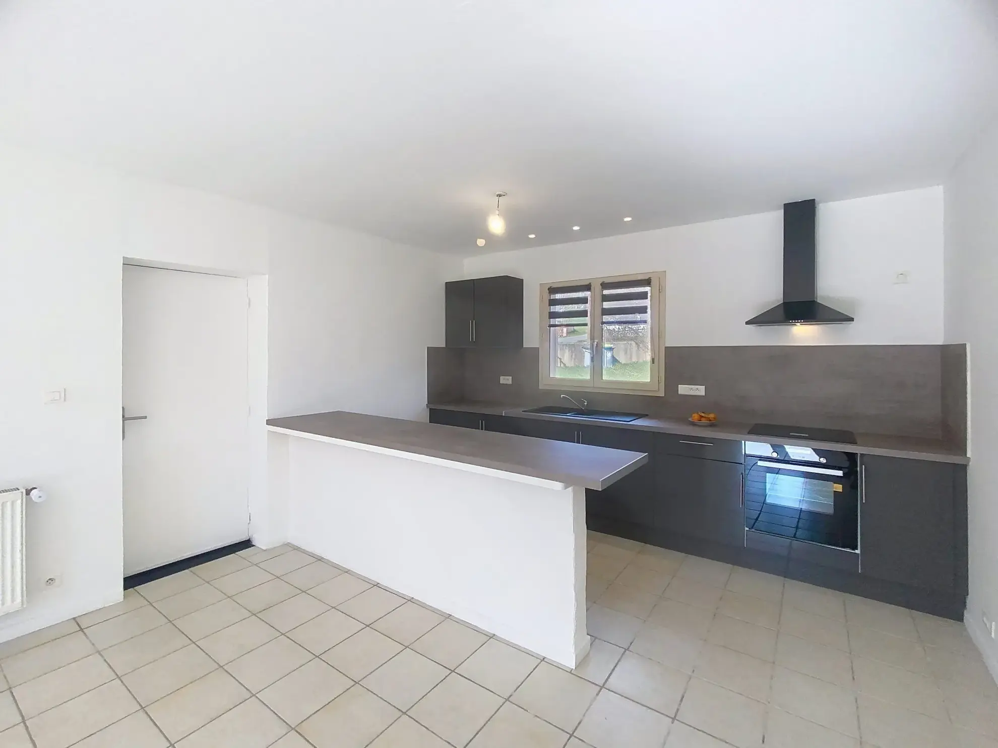 Maison à vendre à Monestiés - 89,28 m², 2 chambres, terrasse, vue campagne 