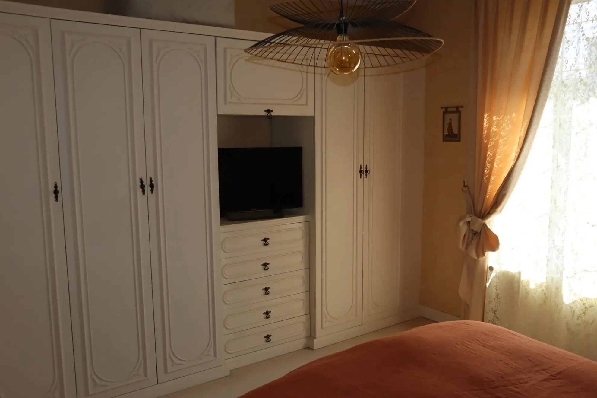 Maison à Autun avec extérieur aménagé, 3 chambres, garage et jardin 