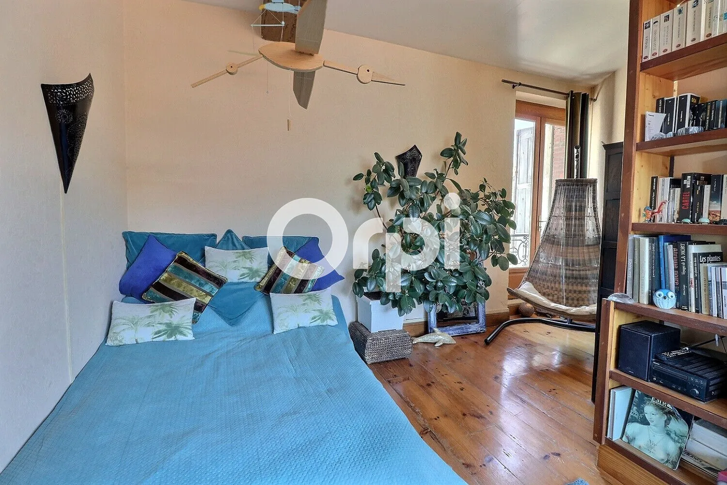 Bel appartement loft de 101 m² en hyper-centre de Pau avec parking 