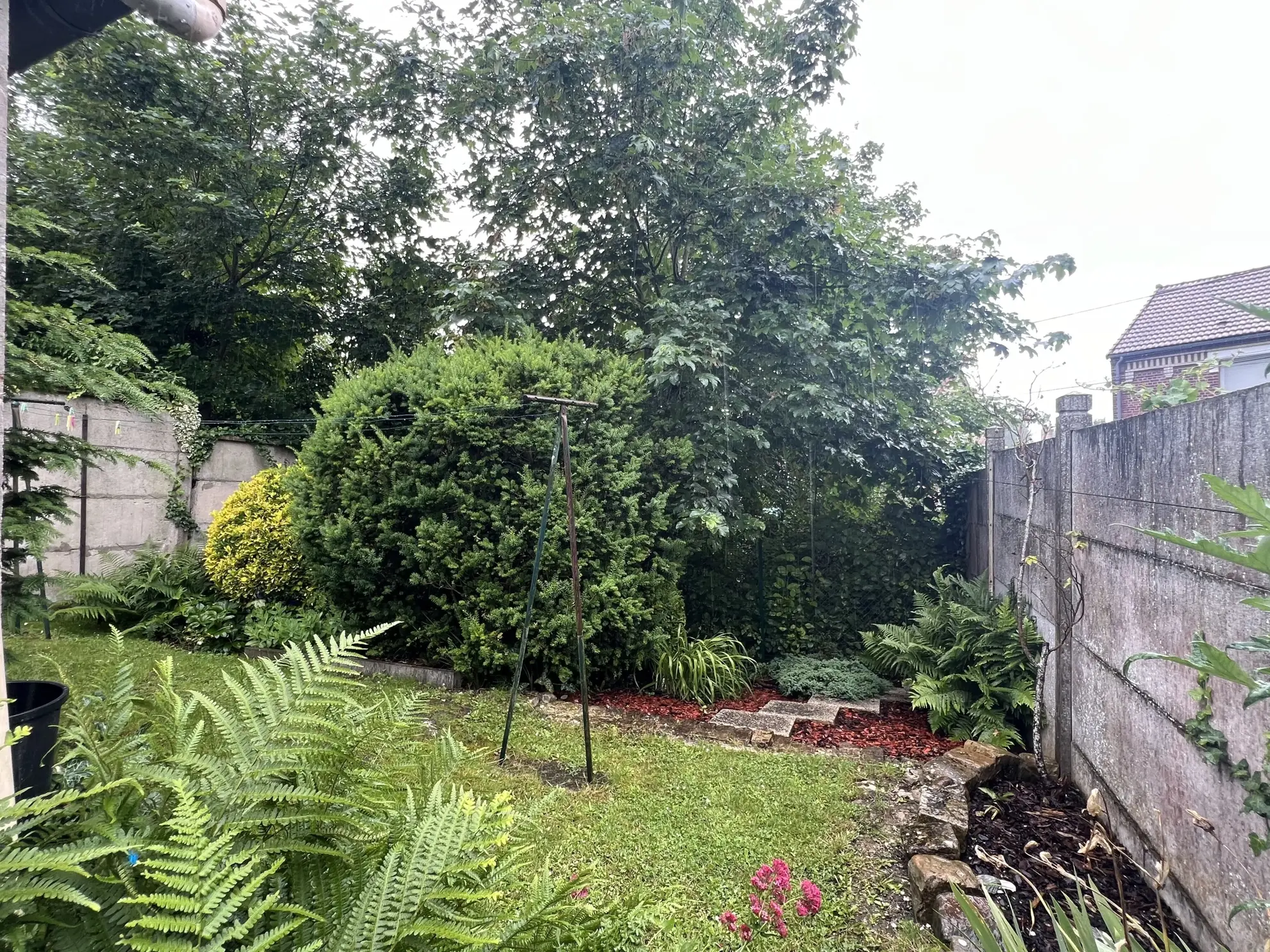 Maison en briques de 86 m² à Montdidier avec jardin et dépendance 