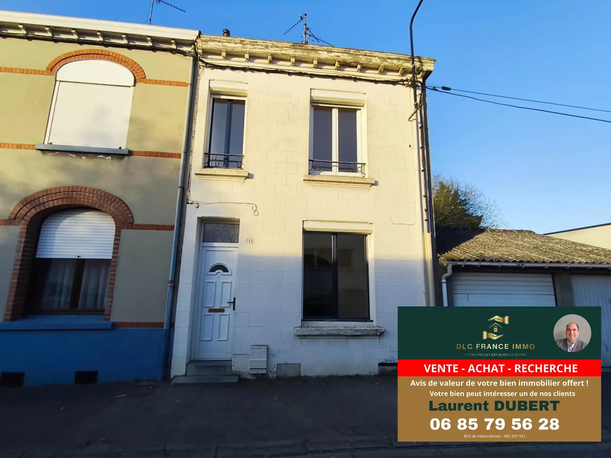 Maison de ville à Valenciennes avec jardin, 2 chambres, pièce mansardée prête à vivre 