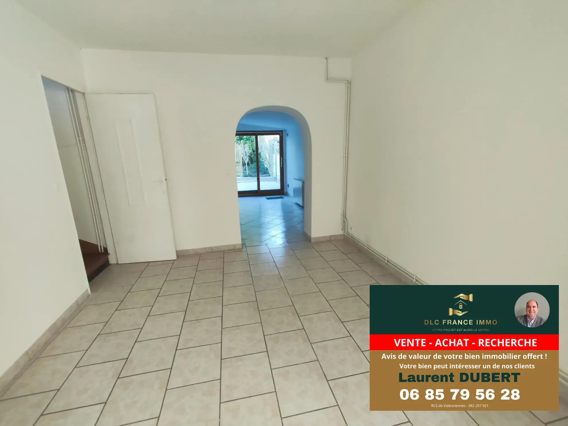 Maison de ville à Valenciennes avec jardin, 2 chambres, pièce mansardée prête à vivre 