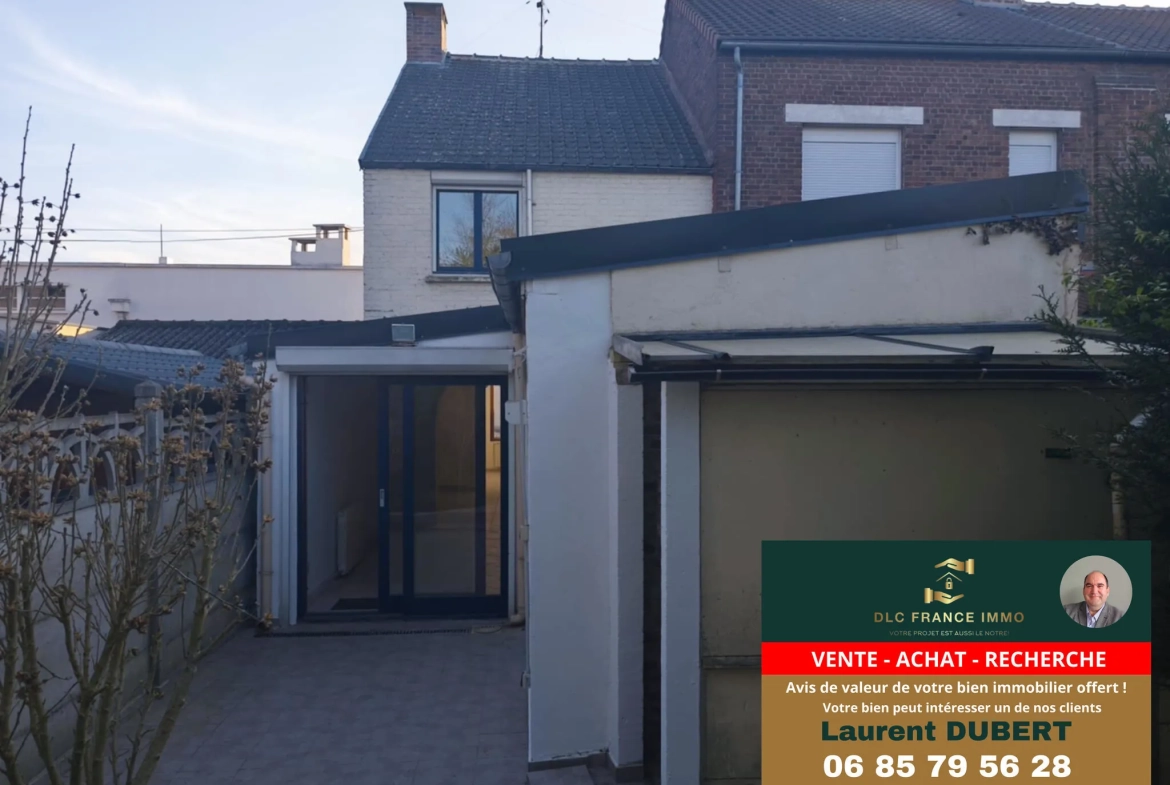 Maison de ville à Valenciennes avec jardin, 2 chambres, pièce mansardée prête à vivre 