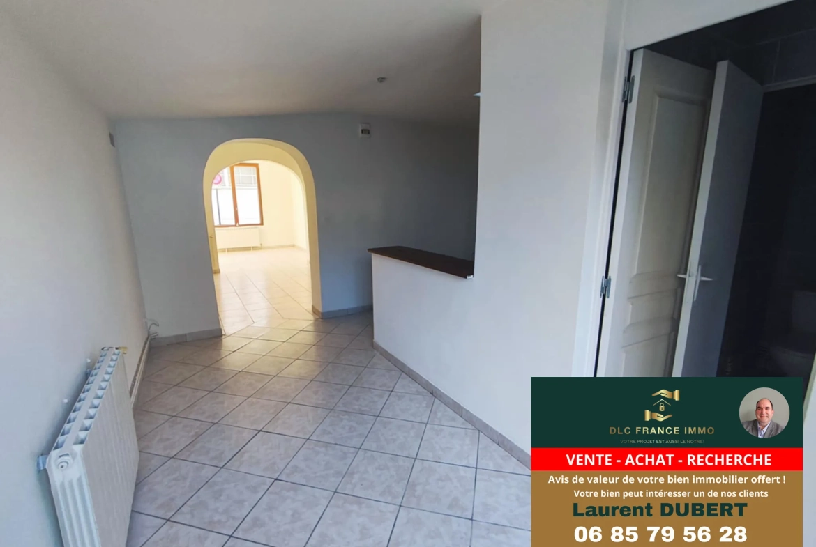 Maison de ville à Valenciennes avec jardin, 2 chambres, pièce mansardée prête à vivre 