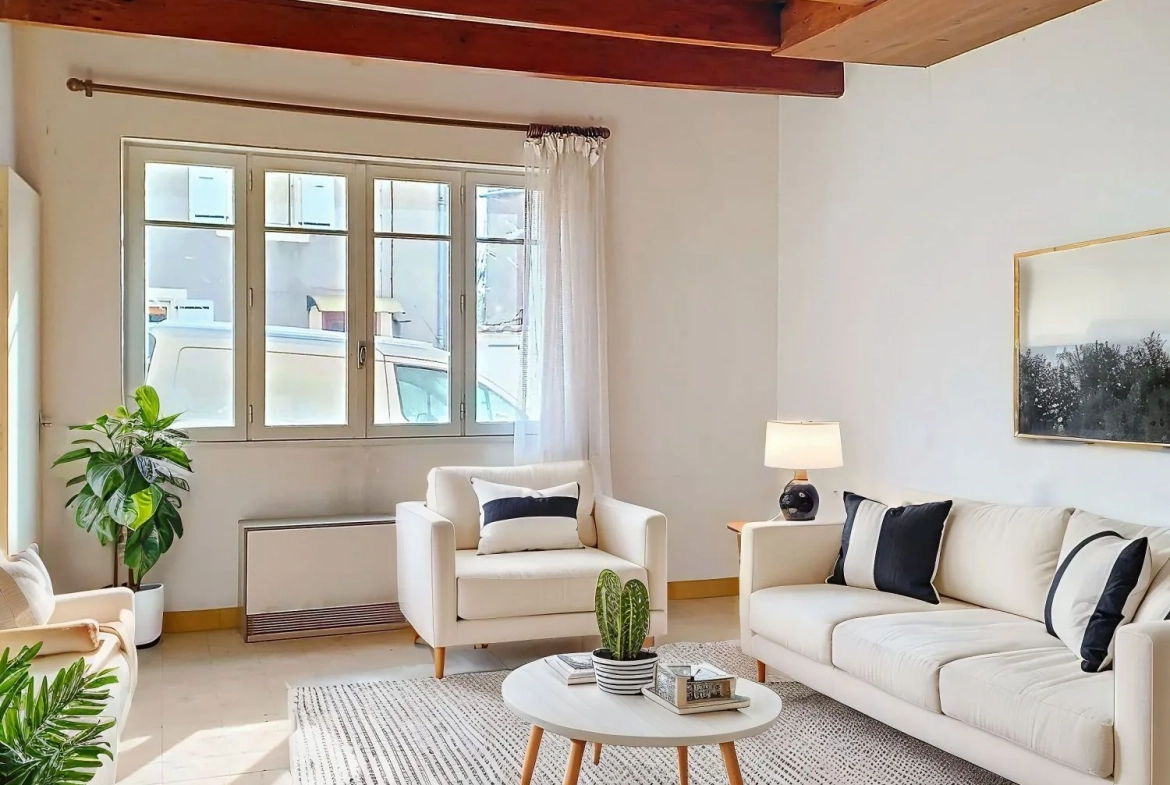 Maison de village à rénover de 101 m² avec garage à Montredon Labessonnié 
