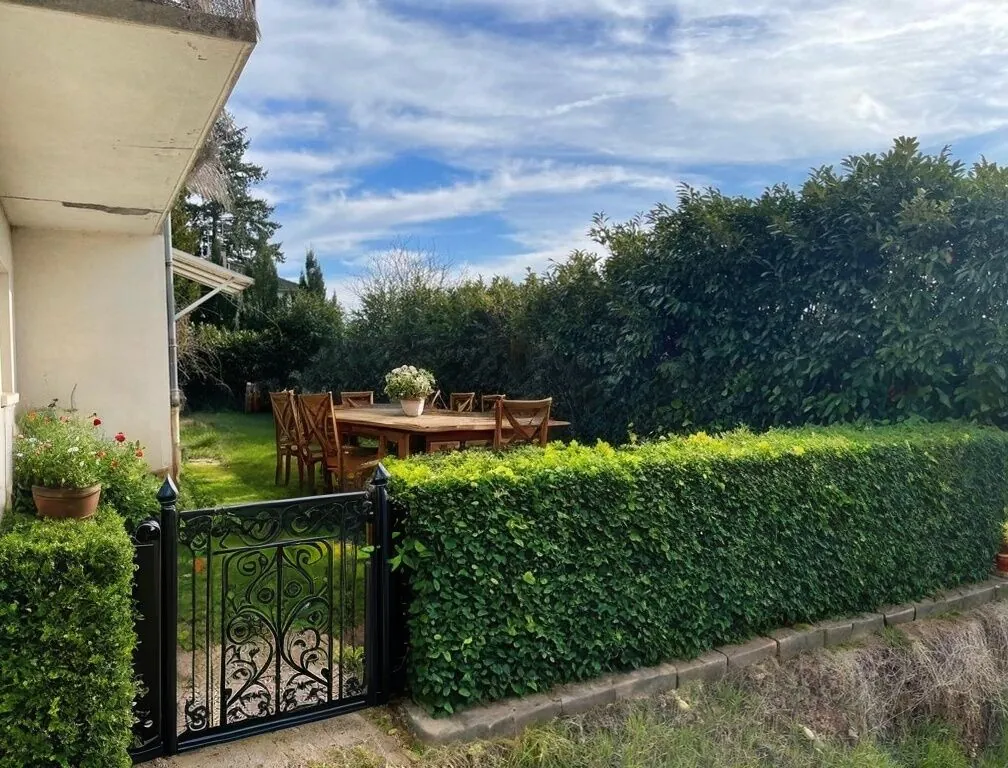 Appartement T2 avec jardin privatif à Charbonnières-les-Bains 