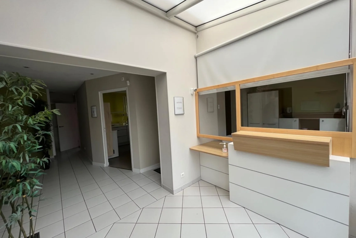 À vendre murs commerciaux de 135m2 à Rupt-sur-Moselle, idéal pour professionnels 