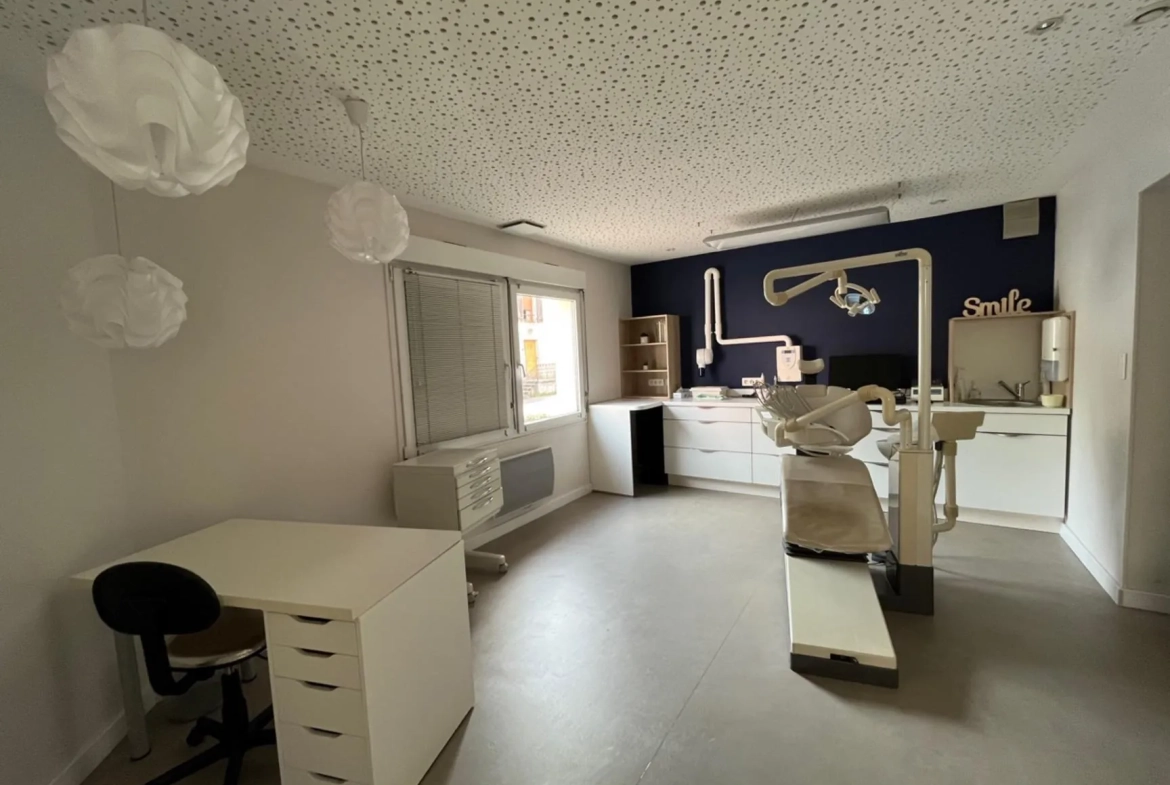 À vendre murs commerciaux de 135m2 à Rupt-sur-Moselle, idéal pour professionnels 