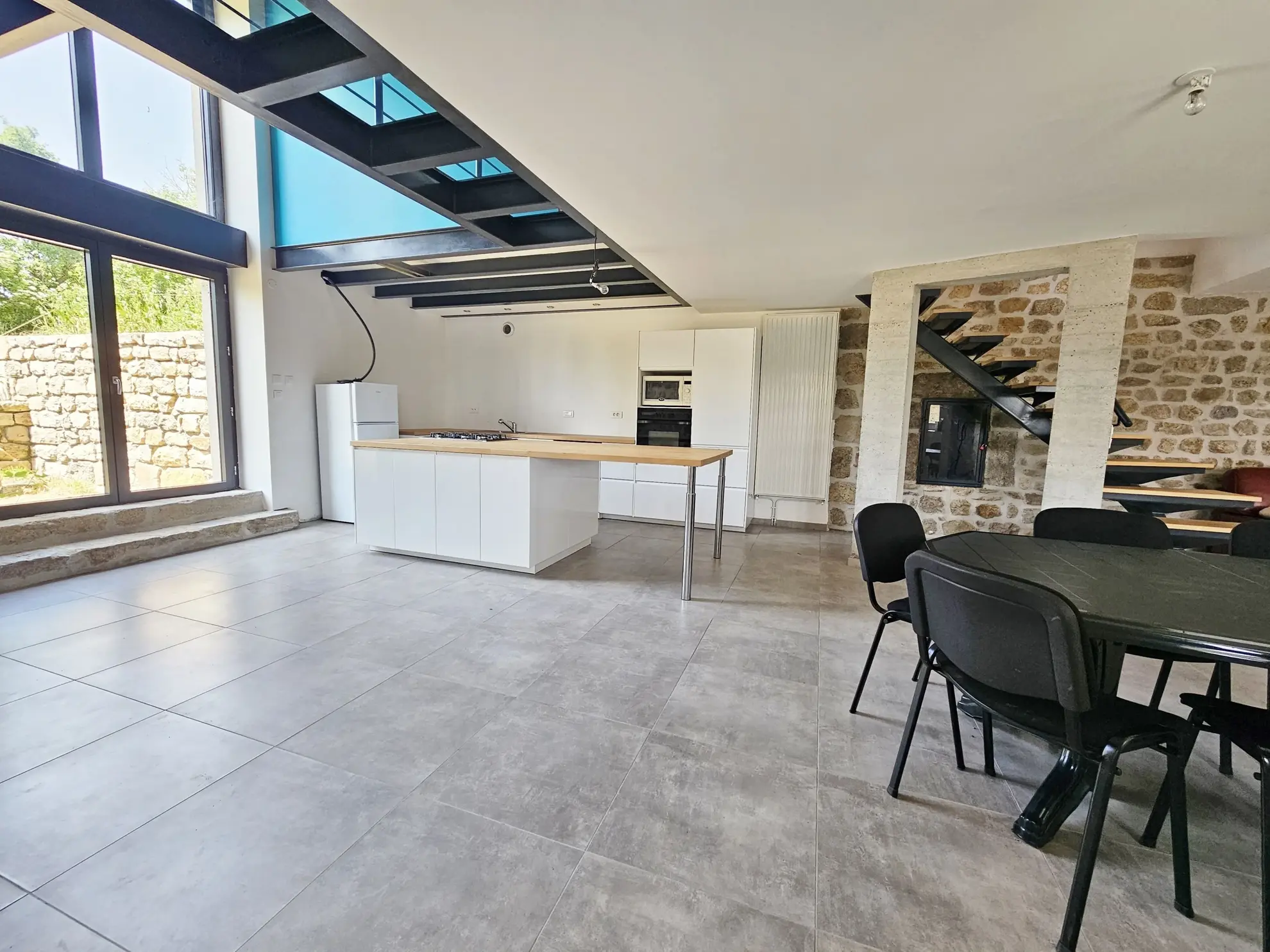 Maison en pierre de 155 m² avec terrain à Tiranges, Velay 