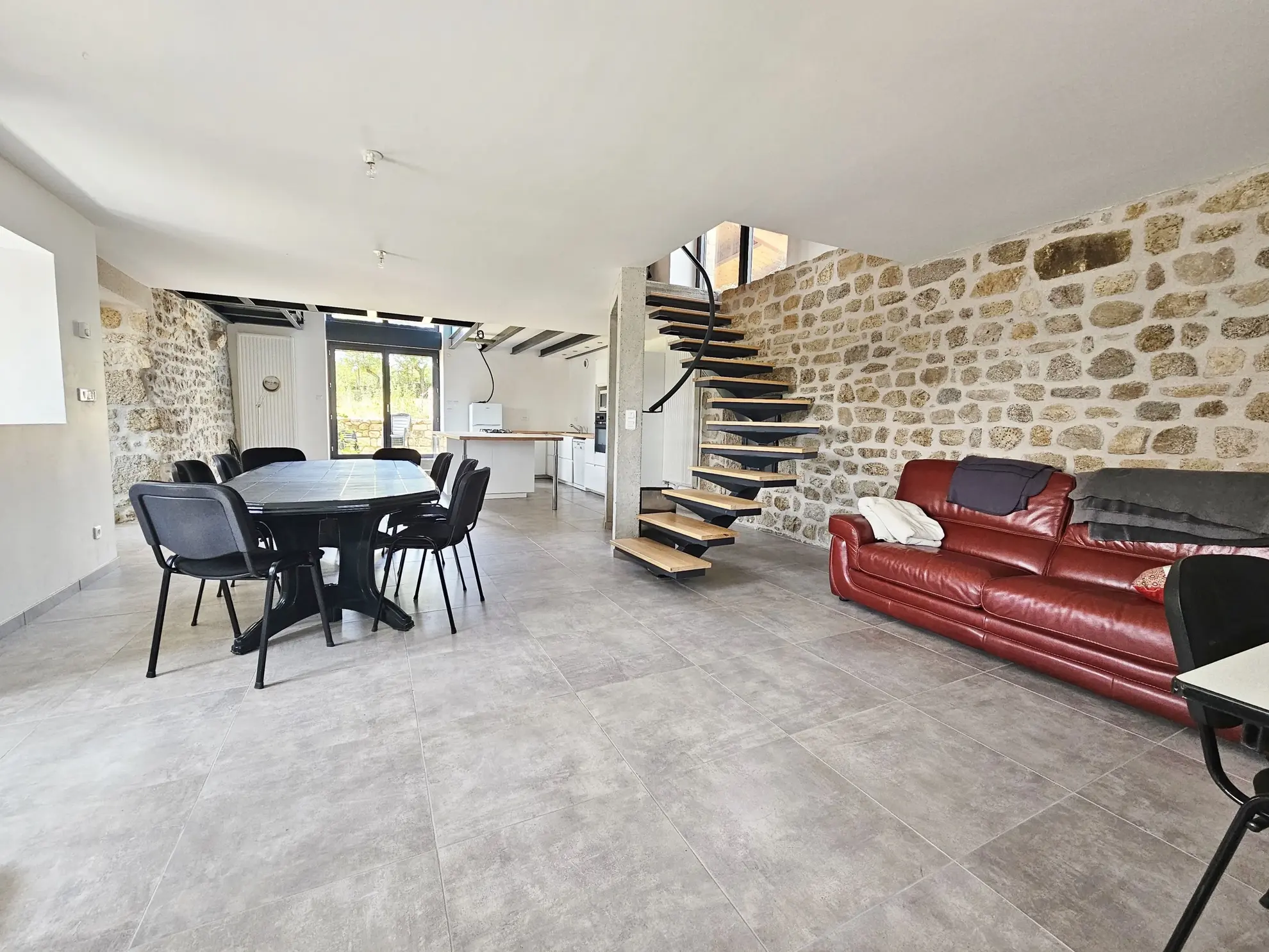 Maison en pierre de 155 m² avec terrain à Tiranges, Velay 