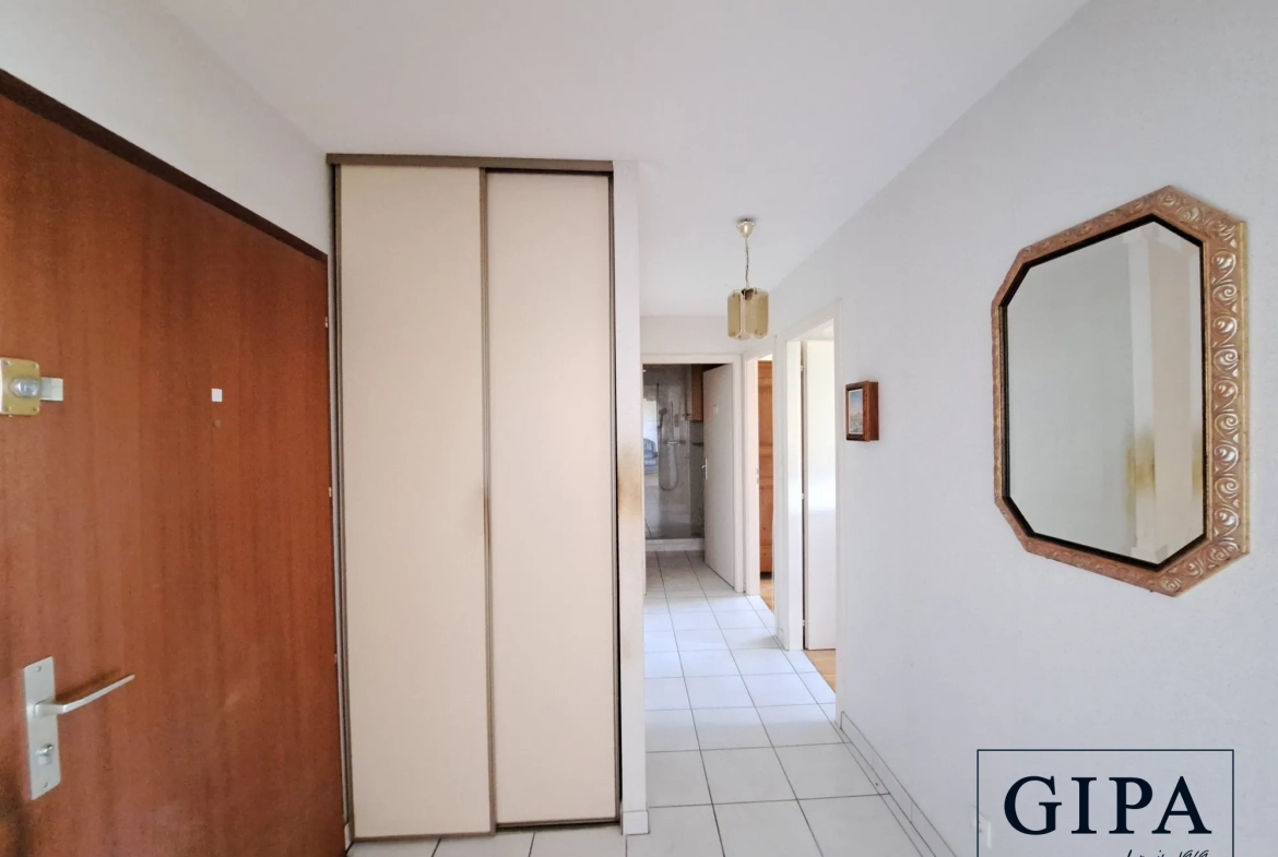Entrée Appartement 3 pièces de 65 m² avec balcon à Wolfisheim 