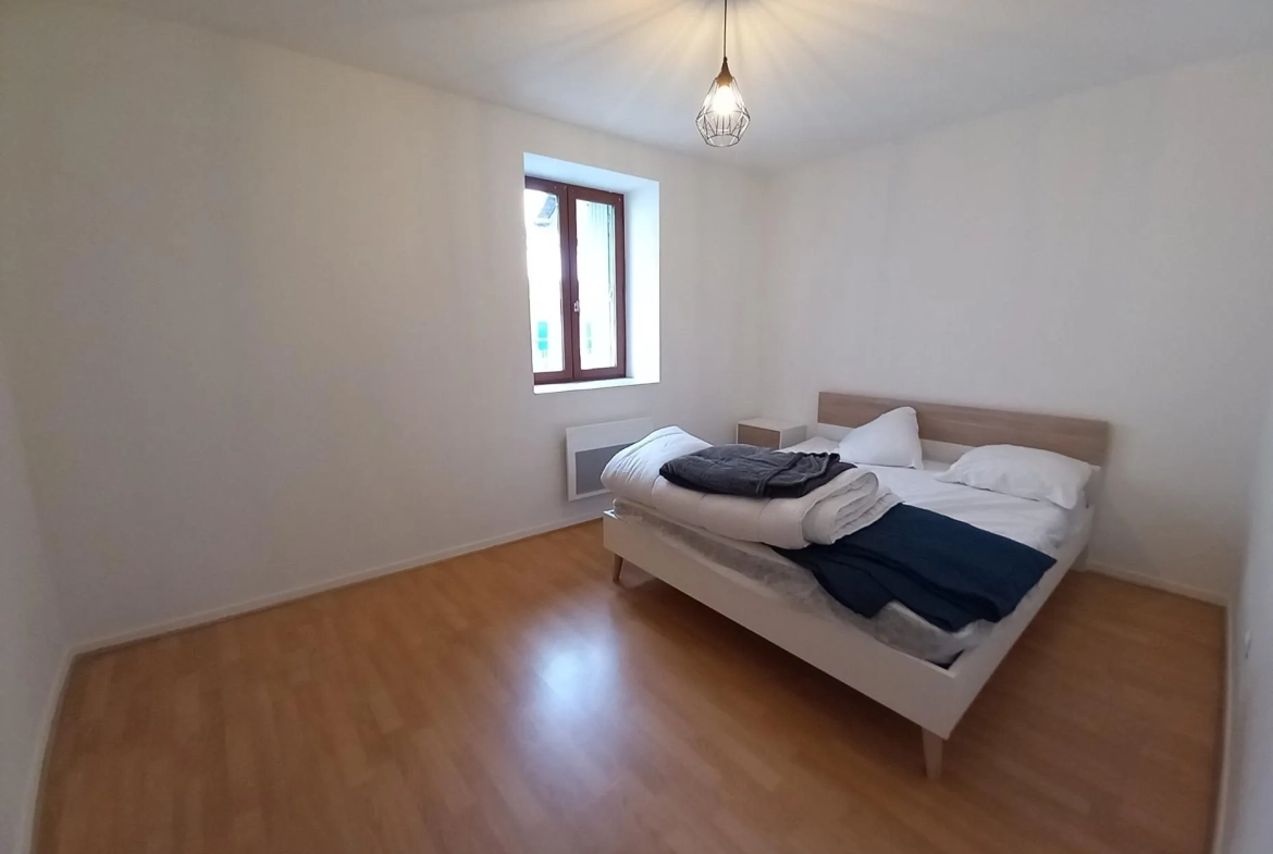Appartement T3/4 lumineux à Rives avec garage et mezzanine, près de toutes commodités 