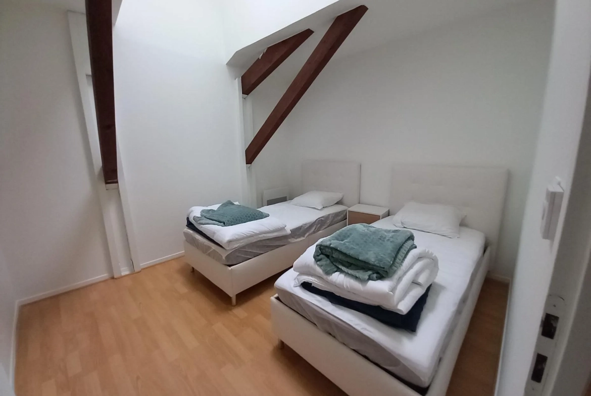 Appartement T3/4 lumineux à Rives avec garage et mezzanine, près de toutes commodités 