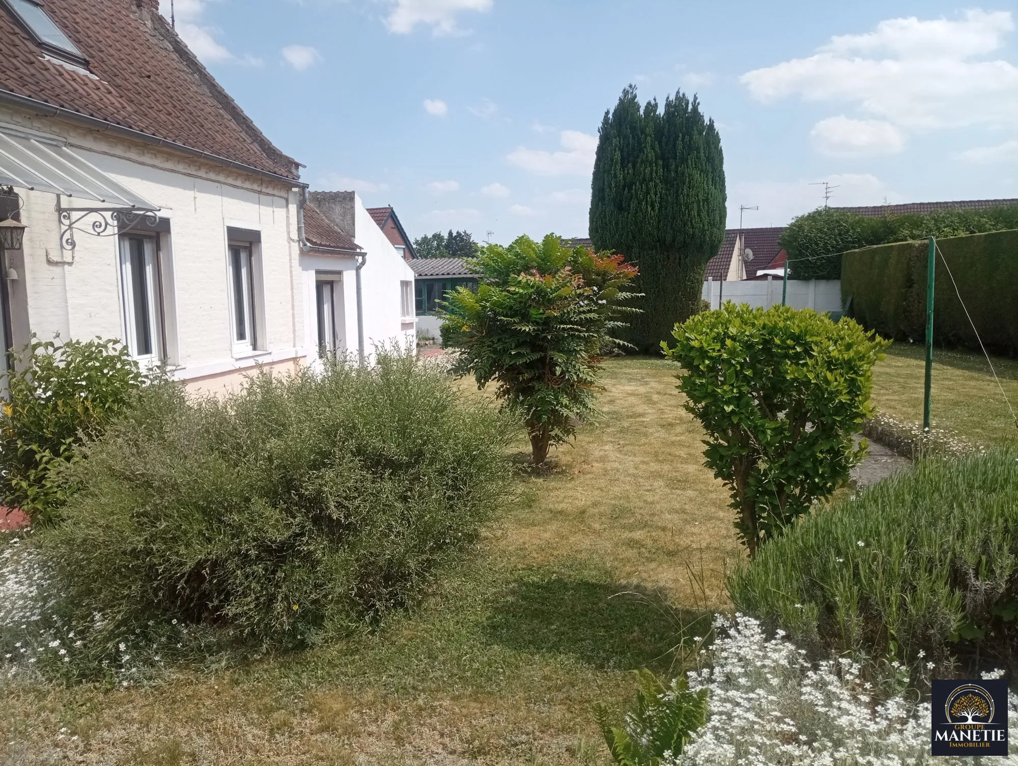 Longère individuelle semi de plain-pied avec grand potentiel à Courcelles-lès-Lens 