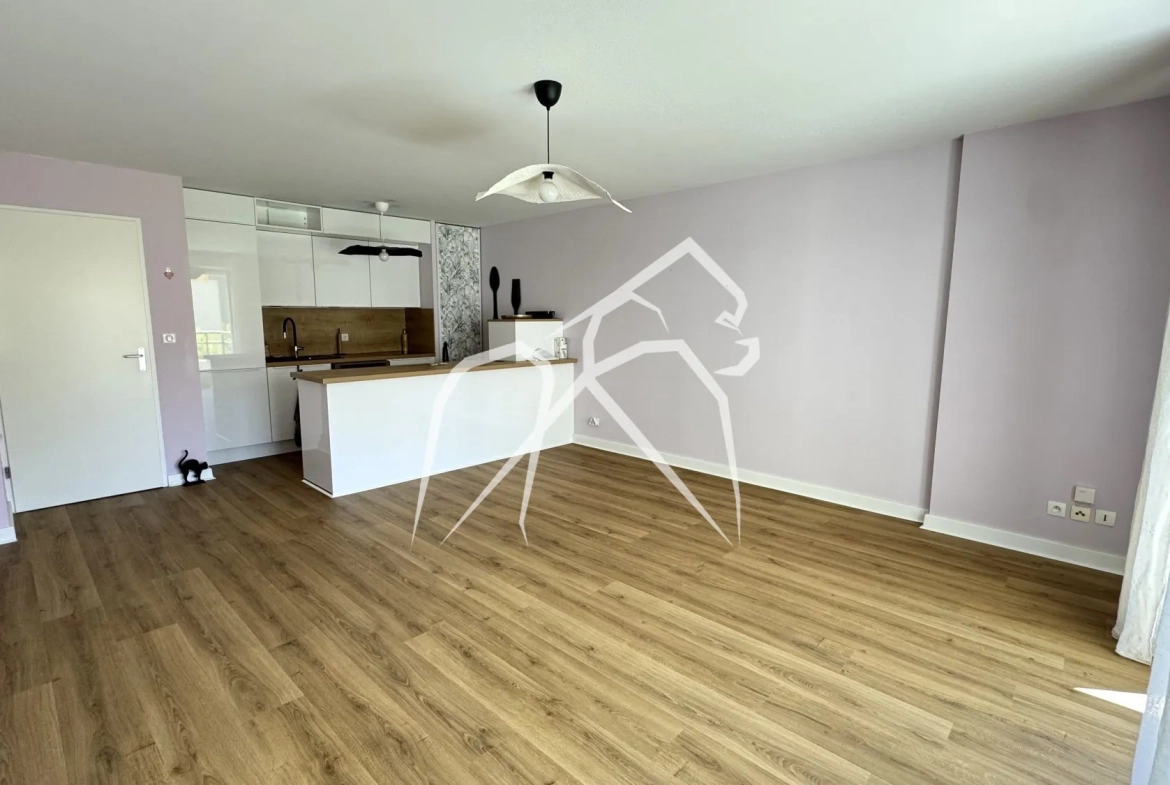 Appartement T4 lumineux de 80 m² à Rouen – Saint-Sever / Saint-Clément 