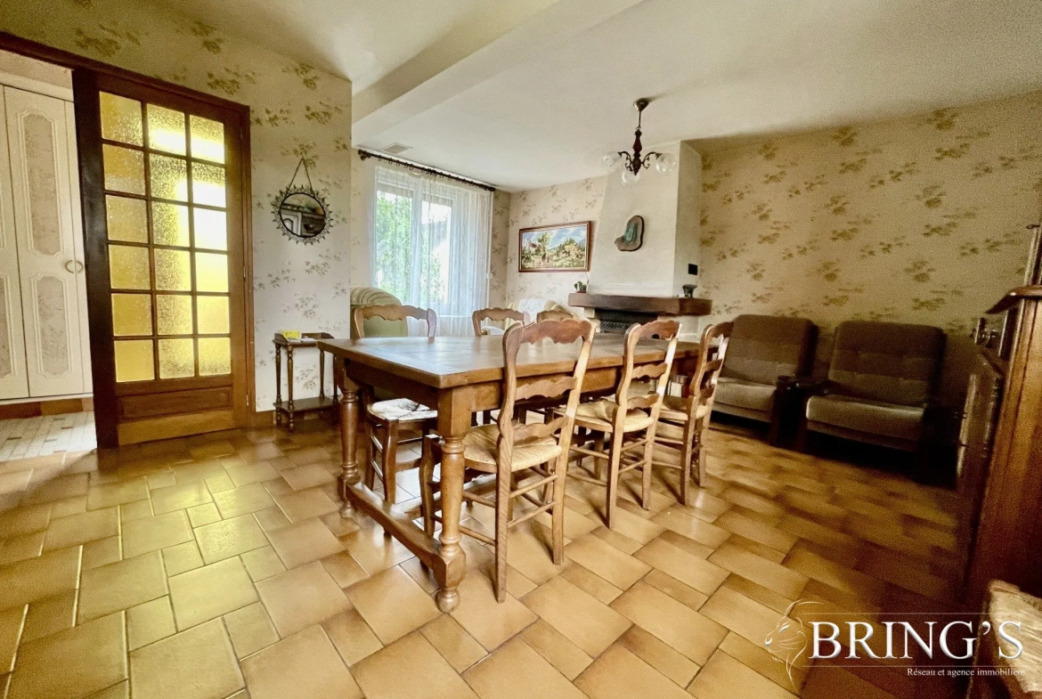 Maison ancienne avec jardin et potentiel à Saint-Victeur 