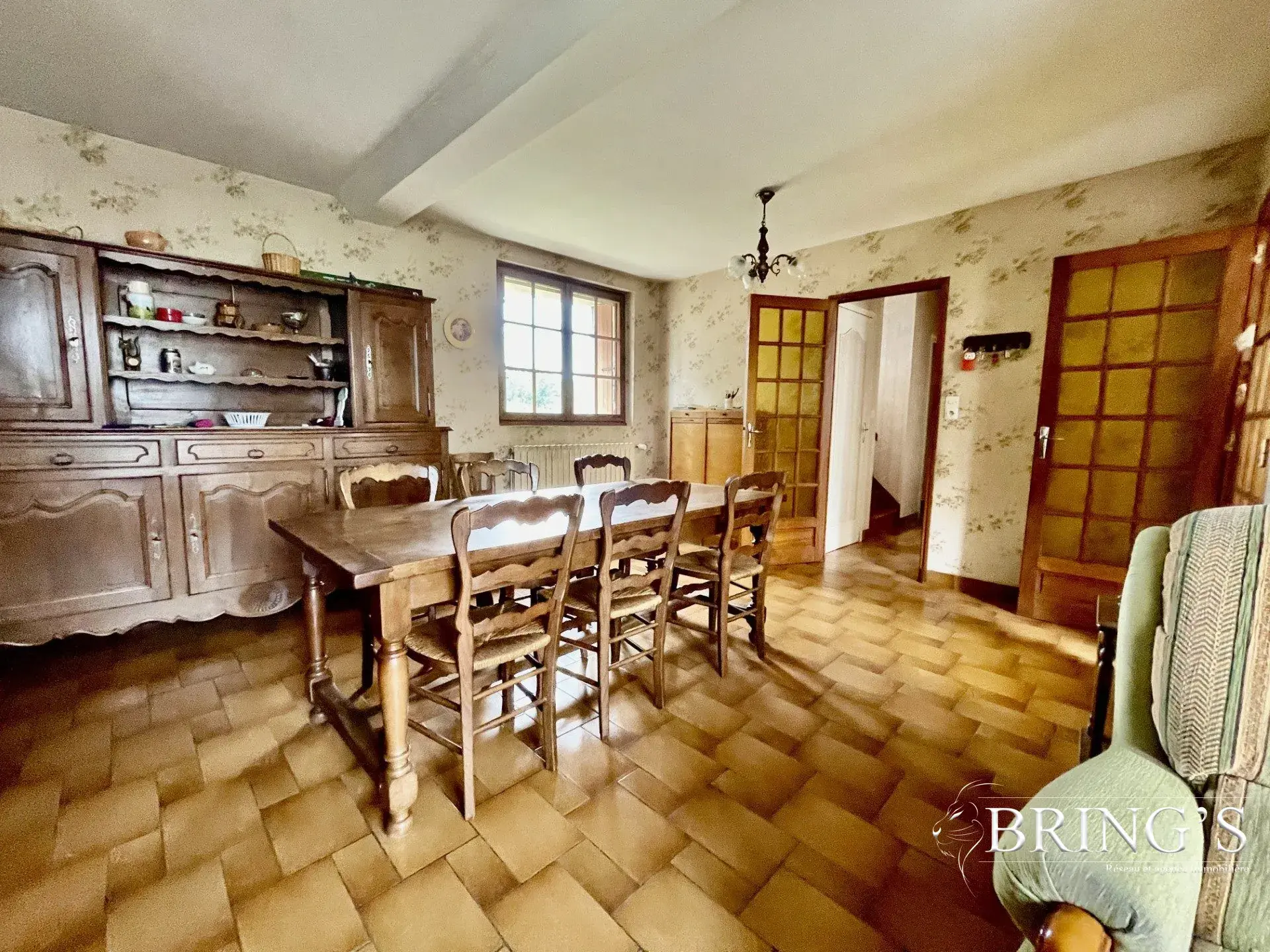 Maison ancienne avec jardin et potentiel à Saint-Victeur 